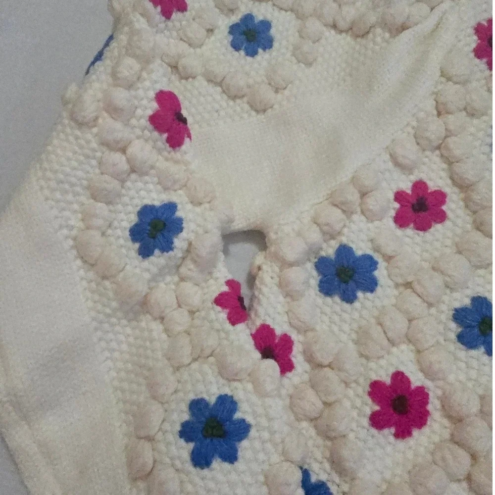 Allison New York Cottagecore Embroidered Pom Cardigan Cream Floral Sweater Small